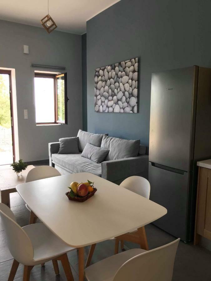 Light Blue Studios 2 Poúlithra 外观 照片